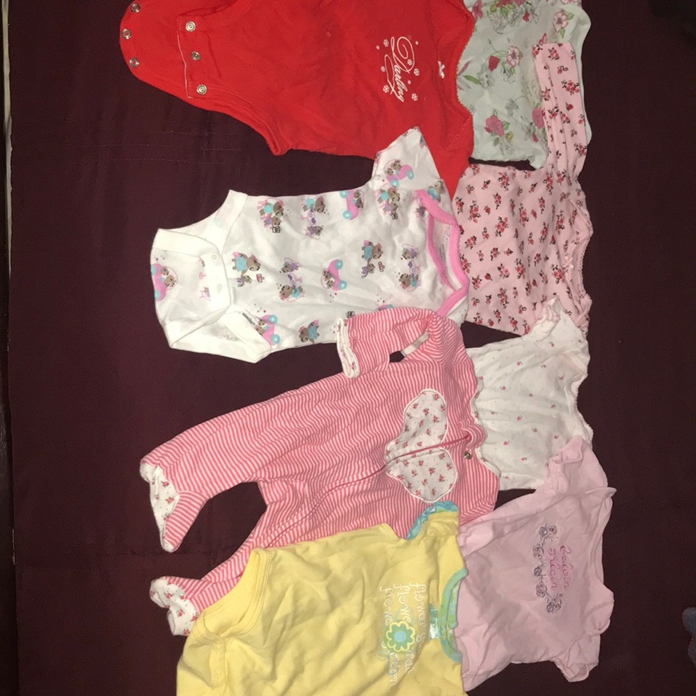 Decorative onesies - Picture 2 of 2